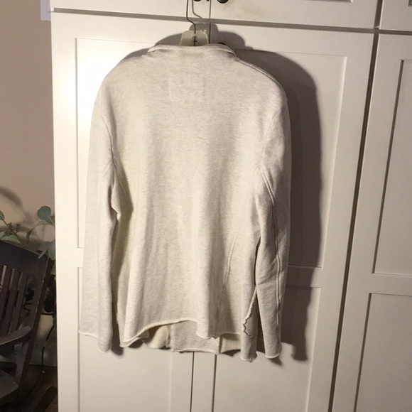 FRANK AND EILEEN BELFAST HEATHER WHITE. SIZE L - Picture 3 of 9